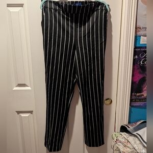 Apt. 9 Black and White Patterned Pants